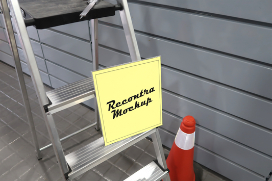 Poster 1:1 - Hardware Store Mockup